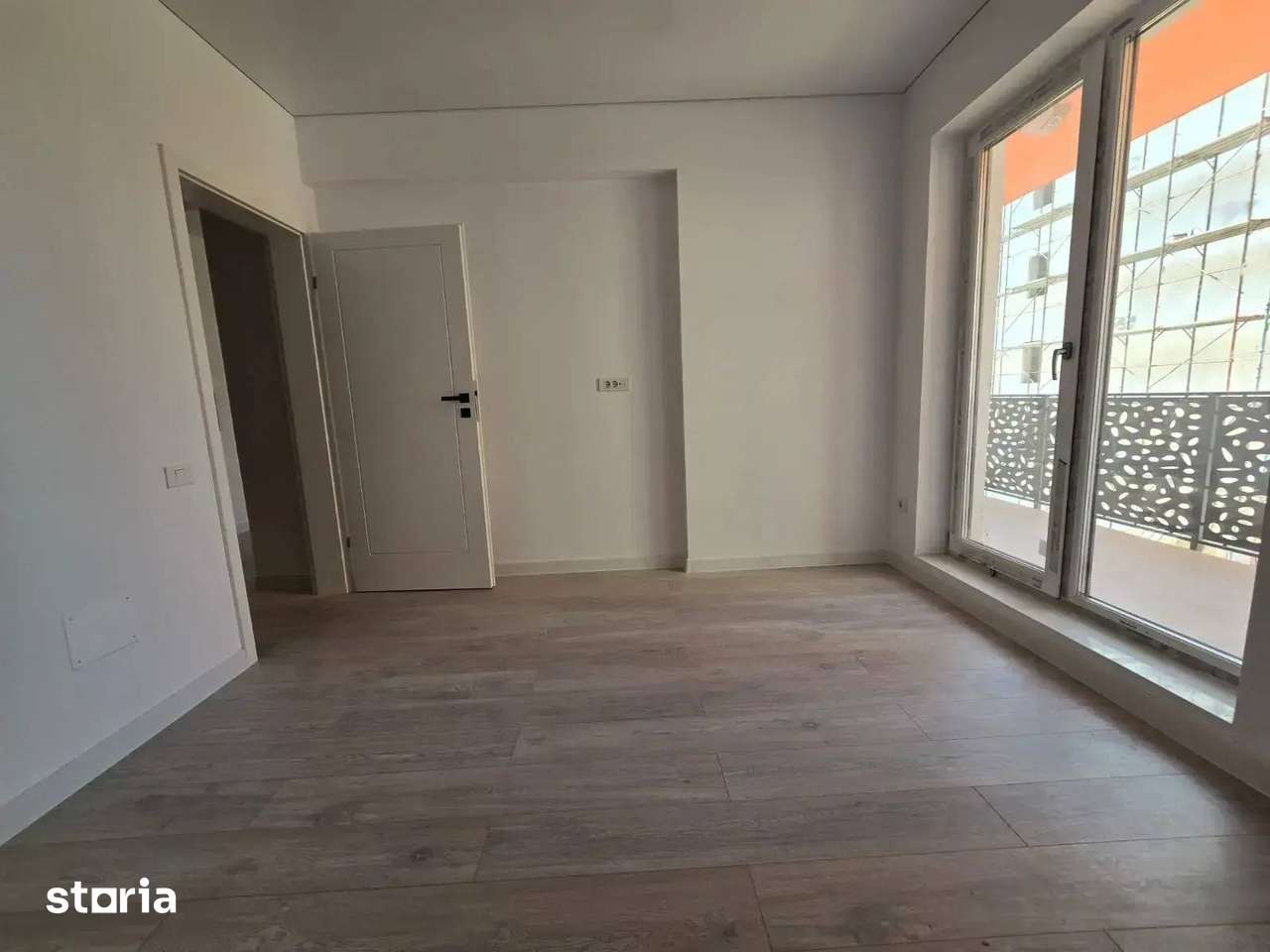 Apartament De Vanzare 2 Camere Tip Studio Dobroiesti — fotografia 1