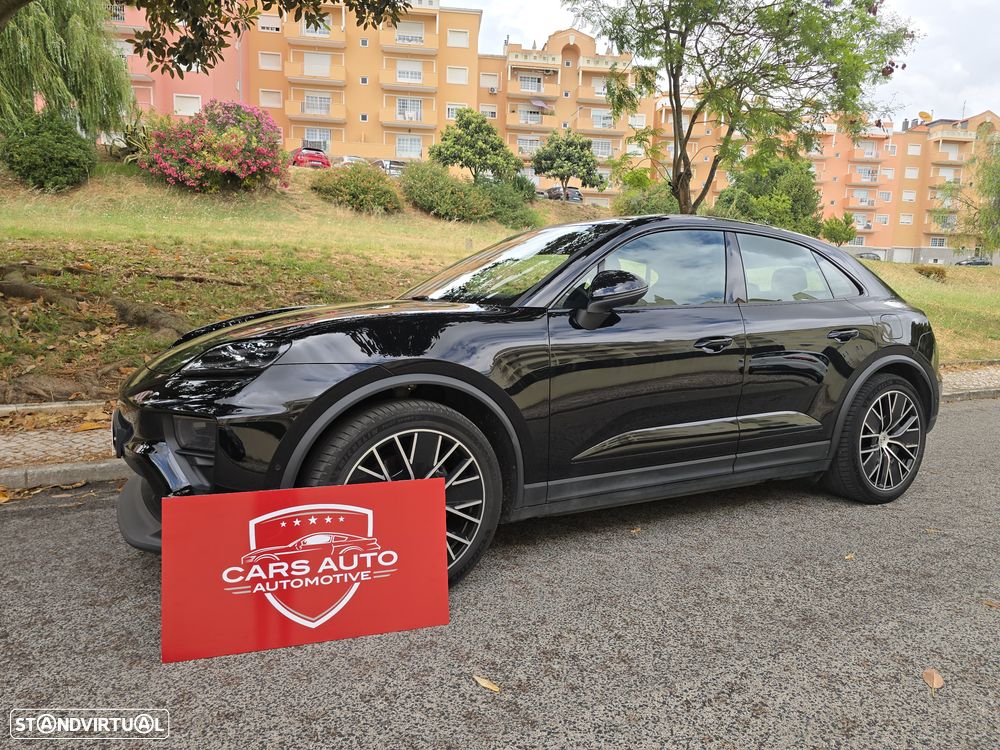 Porsche Macan Electric - 2
