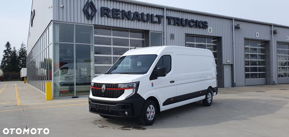 Renault Master RED VAN L3H2