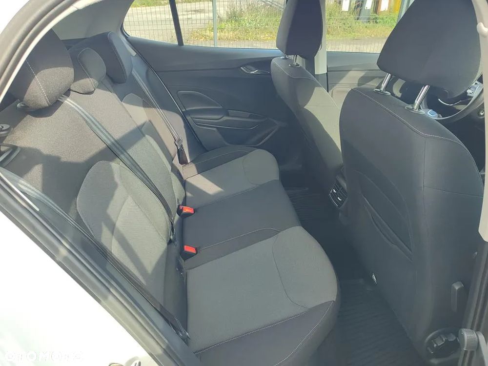 Skoda Fabia 1.0 Ambition - 11