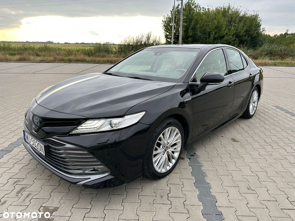 Toyota Camry 2.5 Hybrid Executive CVT - 3