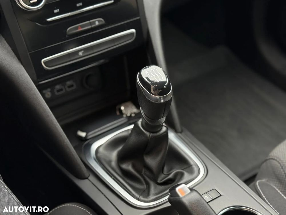 Renault Megane TCe GPF Zen - 15