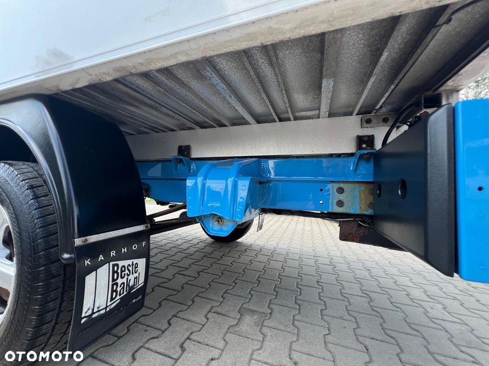 Volkswagen CRAFTER 2,0 TDI KONTENER / IZOTERMA - 22