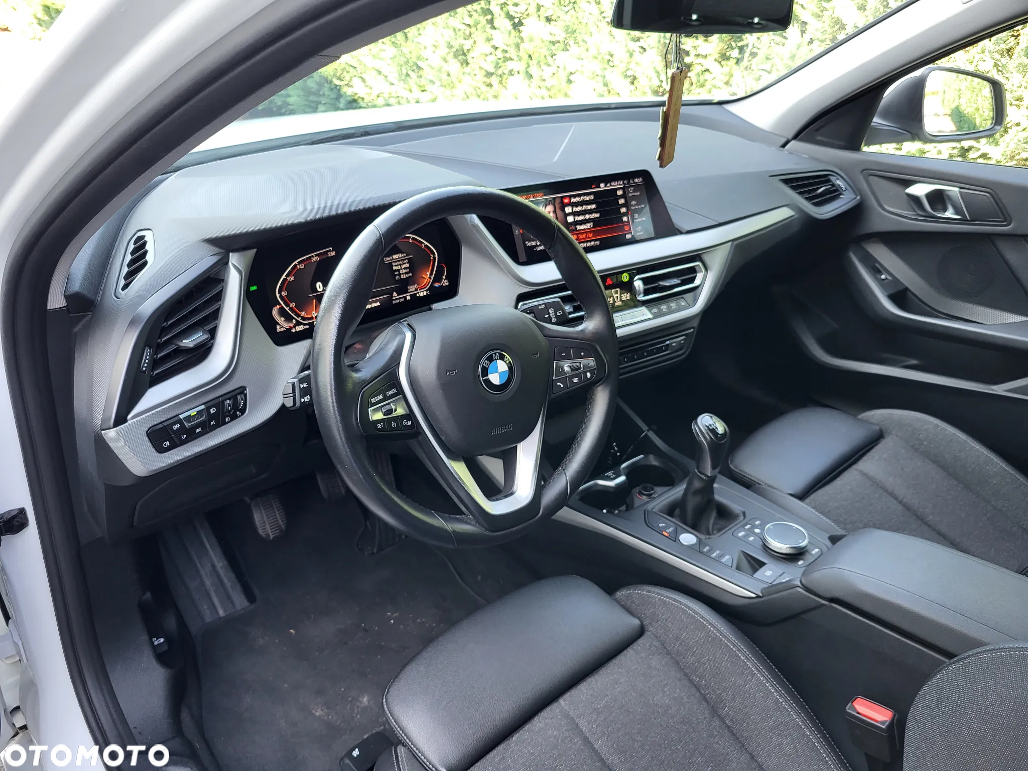 BMW Seria 1 118d - 22