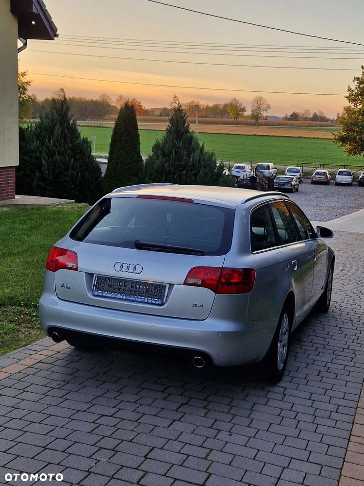 Audi A6 Avant 2.4 multitronic - 10