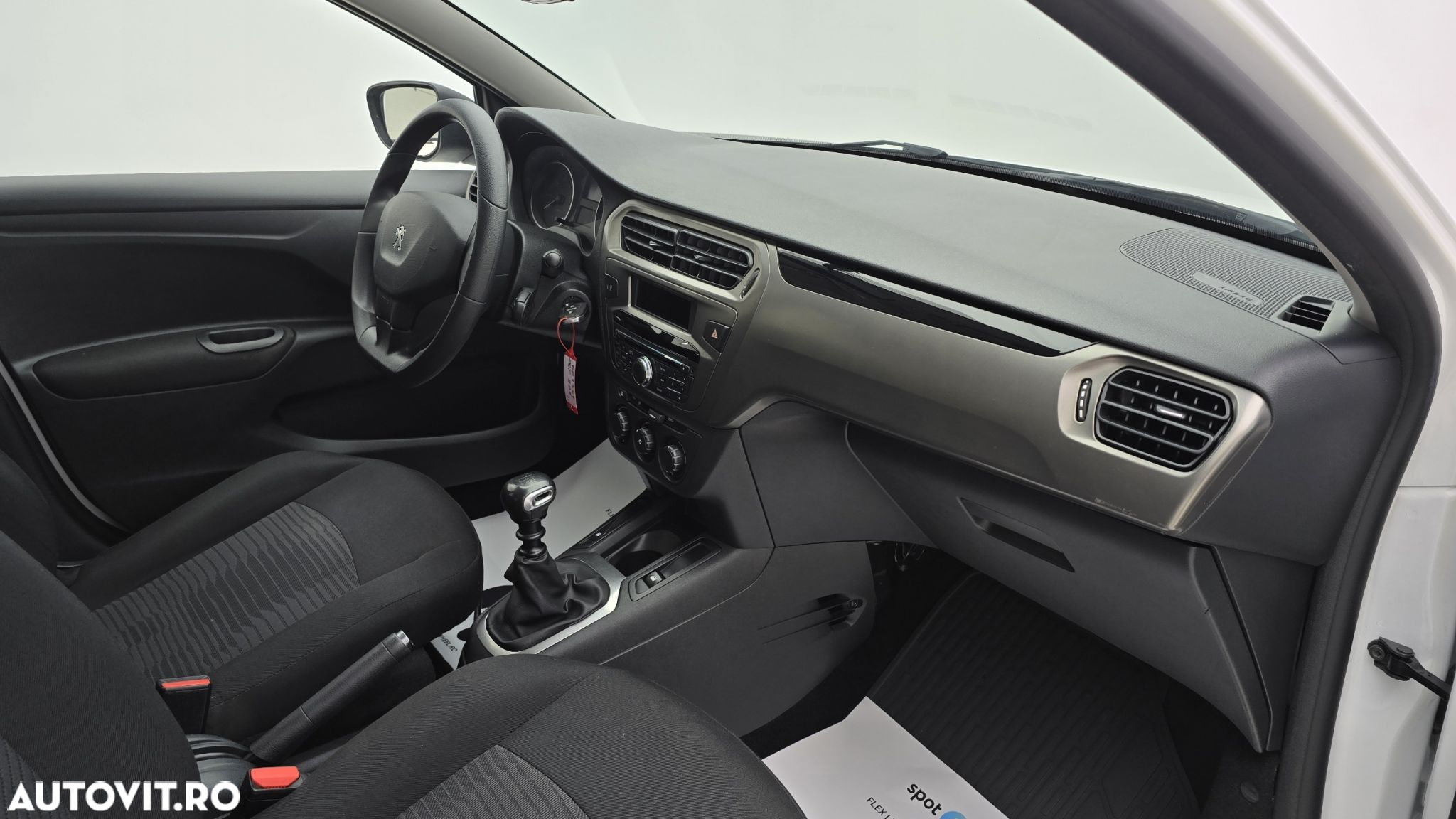 Peugeot 301 1.5 BlueHDI FAP Active - 20