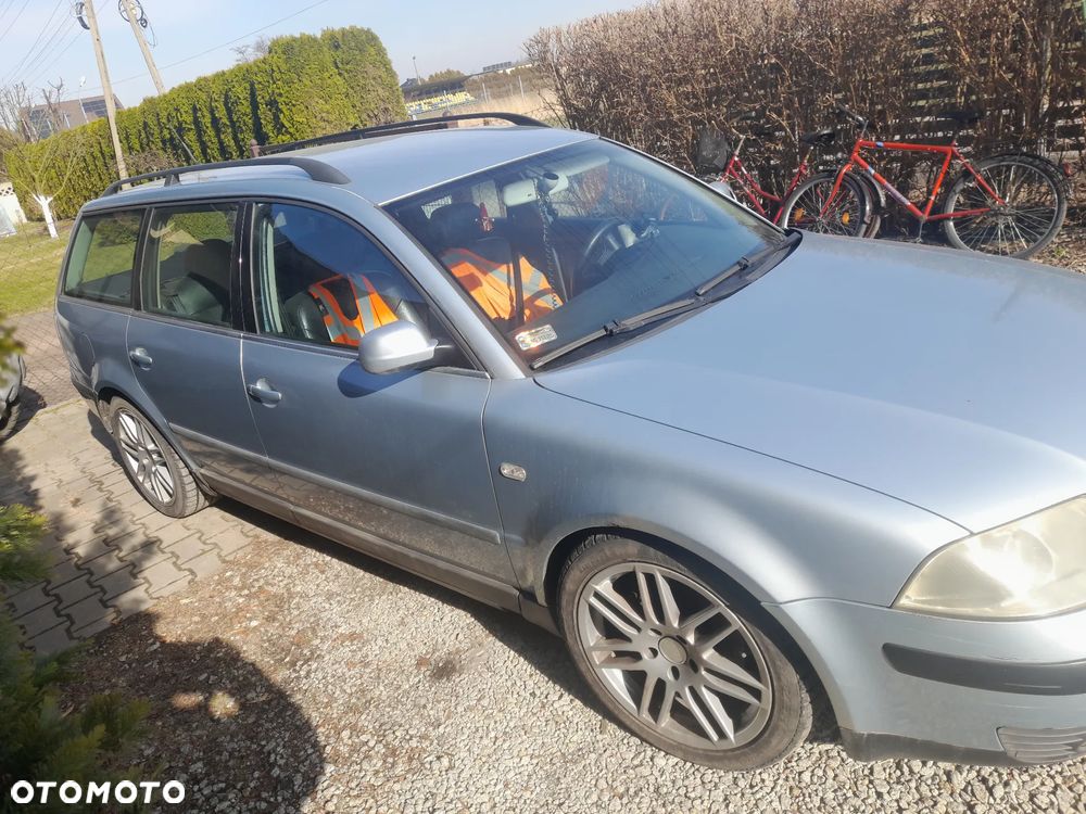 Volkswagen Passat 1.9 TDI Comfortline - 3