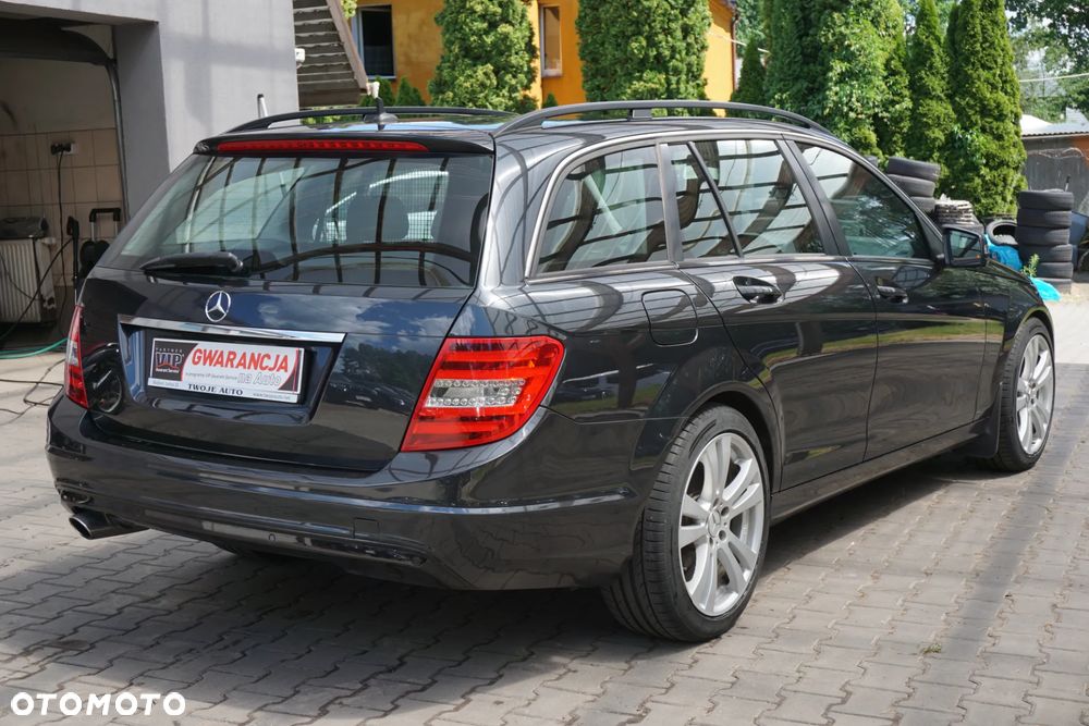 Mercedes-Benz Klasa C 220 CDI DPF Automatik BlueEFFICIENCY Special Edition - 3