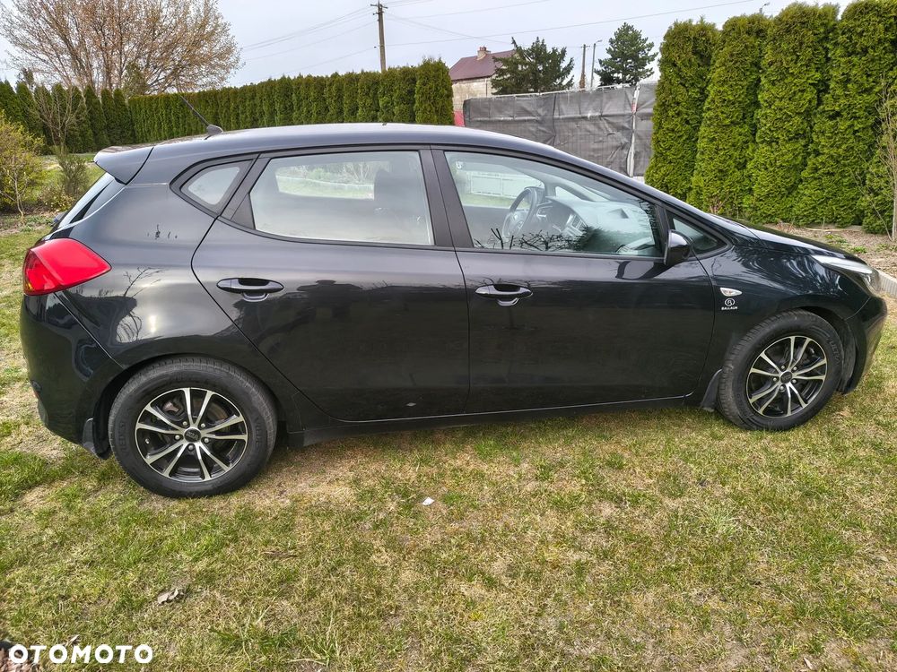 Kia Ceed 1.6 GDI L - 6