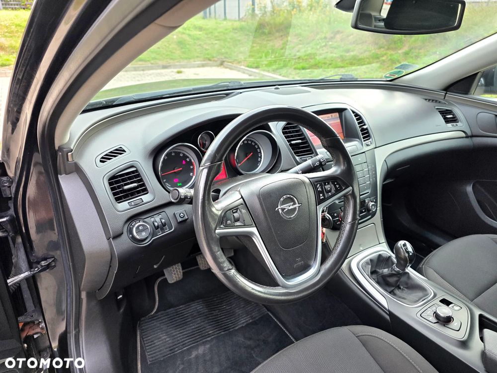 Opel Insignia - 14