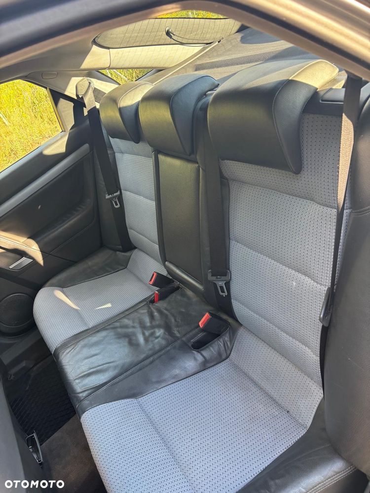 Opel Vectra 3.2 - 22