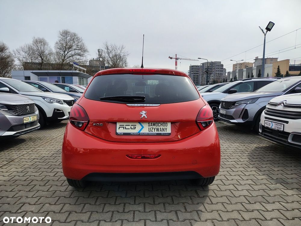 Peugeot 208 1.2 PureTech Allure - 5