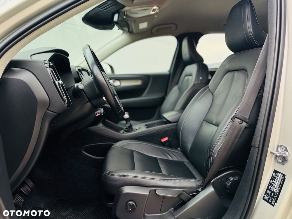 Volvo XC 40 D3 SCR Inscription - 28