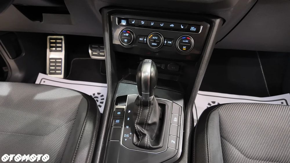 Volkswagen Tiguan 2.0 TDI SCR DSG R-Line - 38