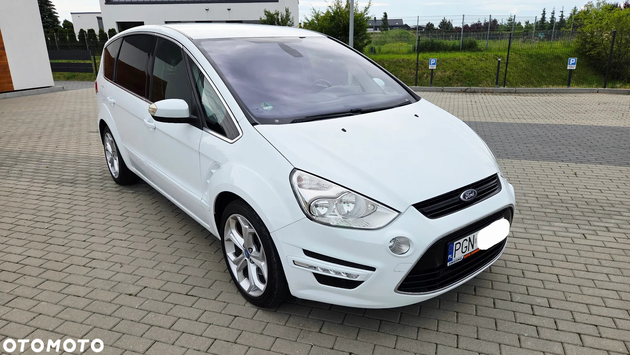 Ford S-Max 2.0 TDCi DPF Titanium - 15