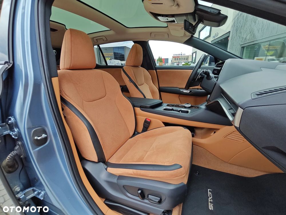 Lexus RZ 450e Omotenashi DIRECT4 - 14