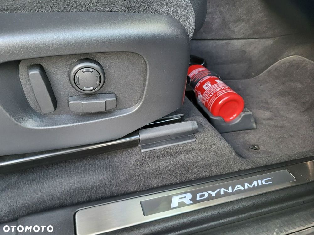 Land Rover Discovery Sport - 25