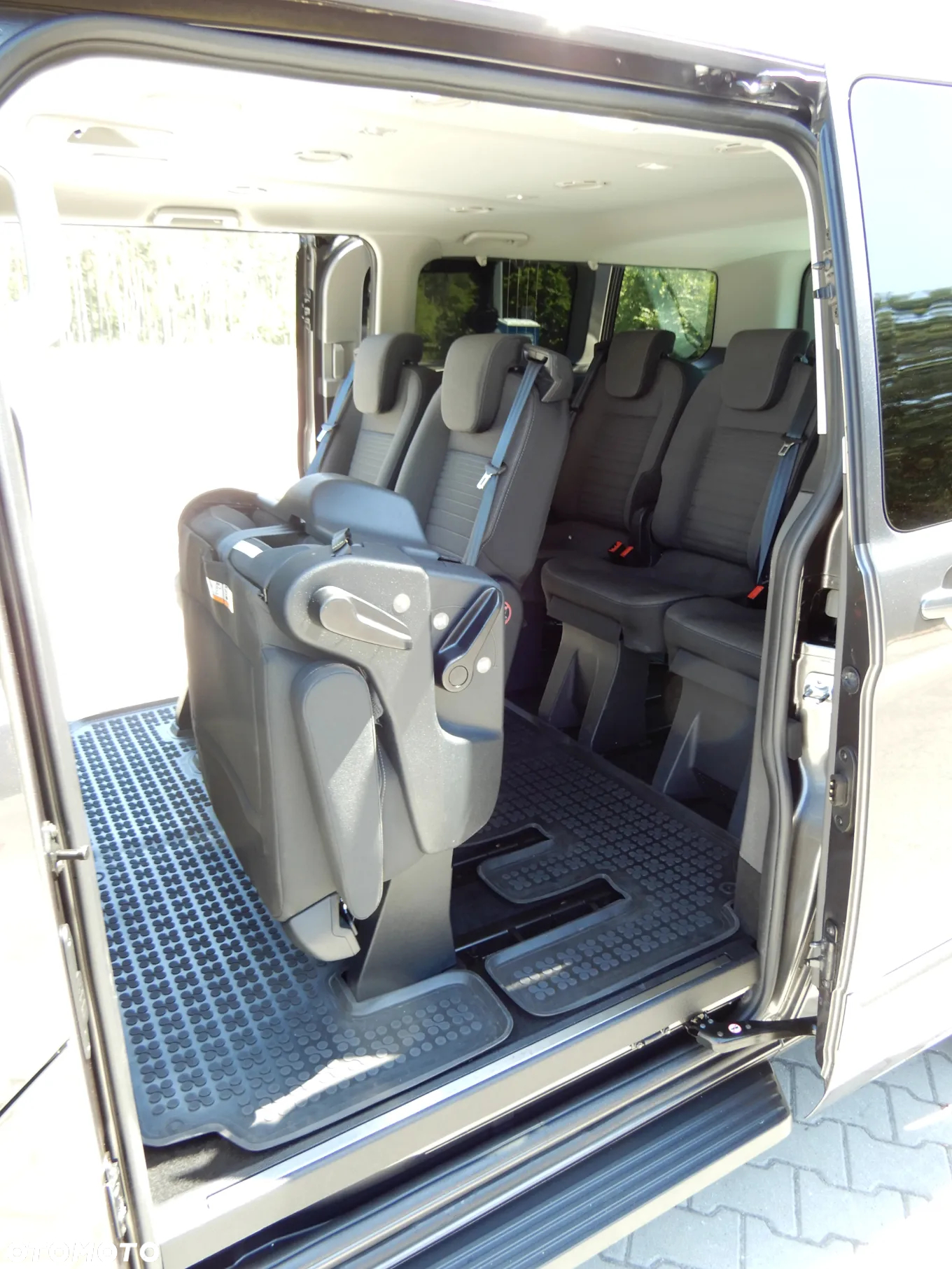 Ford Tourneo Custom 2.0 EcoBlue L2 Titanium SelectShift - 27