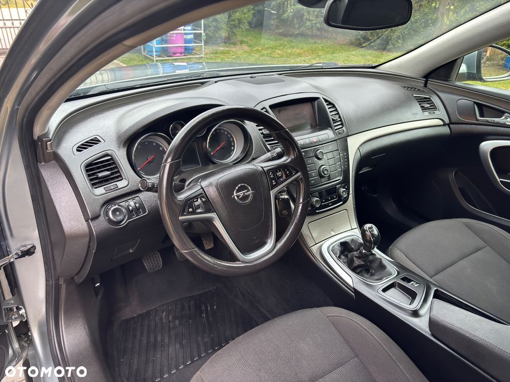 Opel Insignia - 18