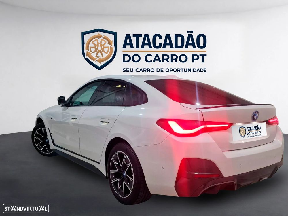 BMW i4 - 11