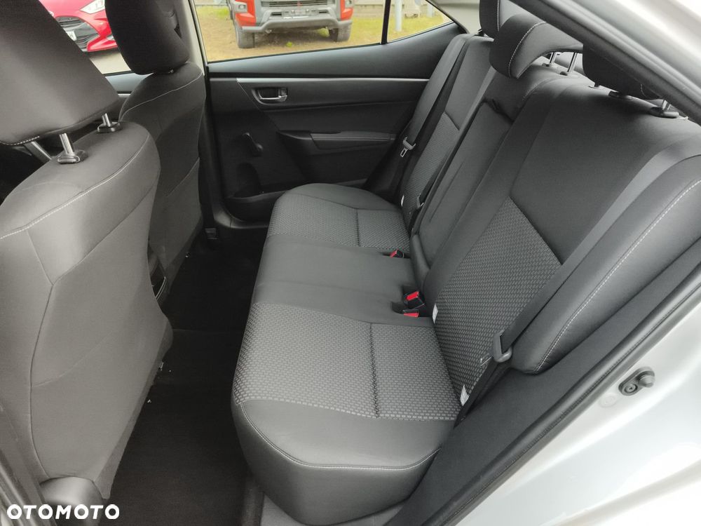 Toyota Corolla 1.6 Premium EU6 - 15