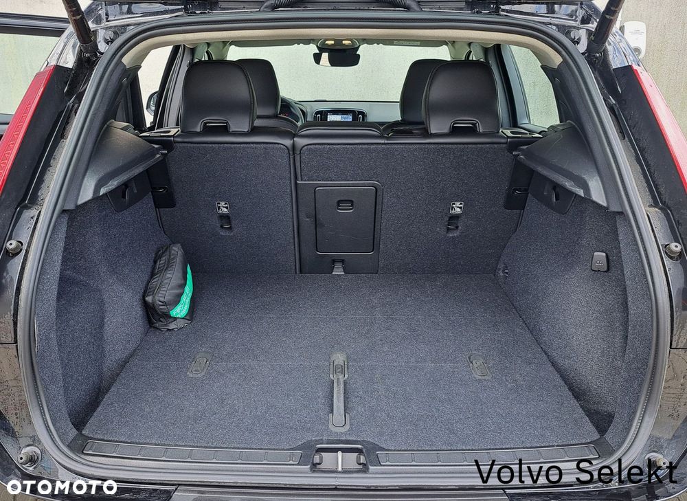 Volvo XC 40 - 30