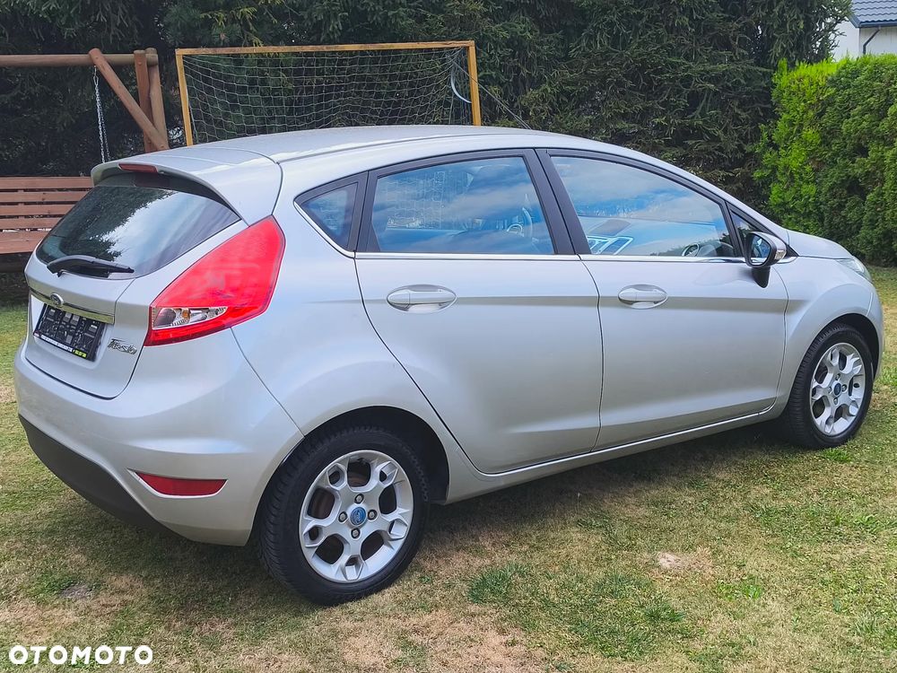 Ford Fiesta 1.25 Titanium EU5 - 13