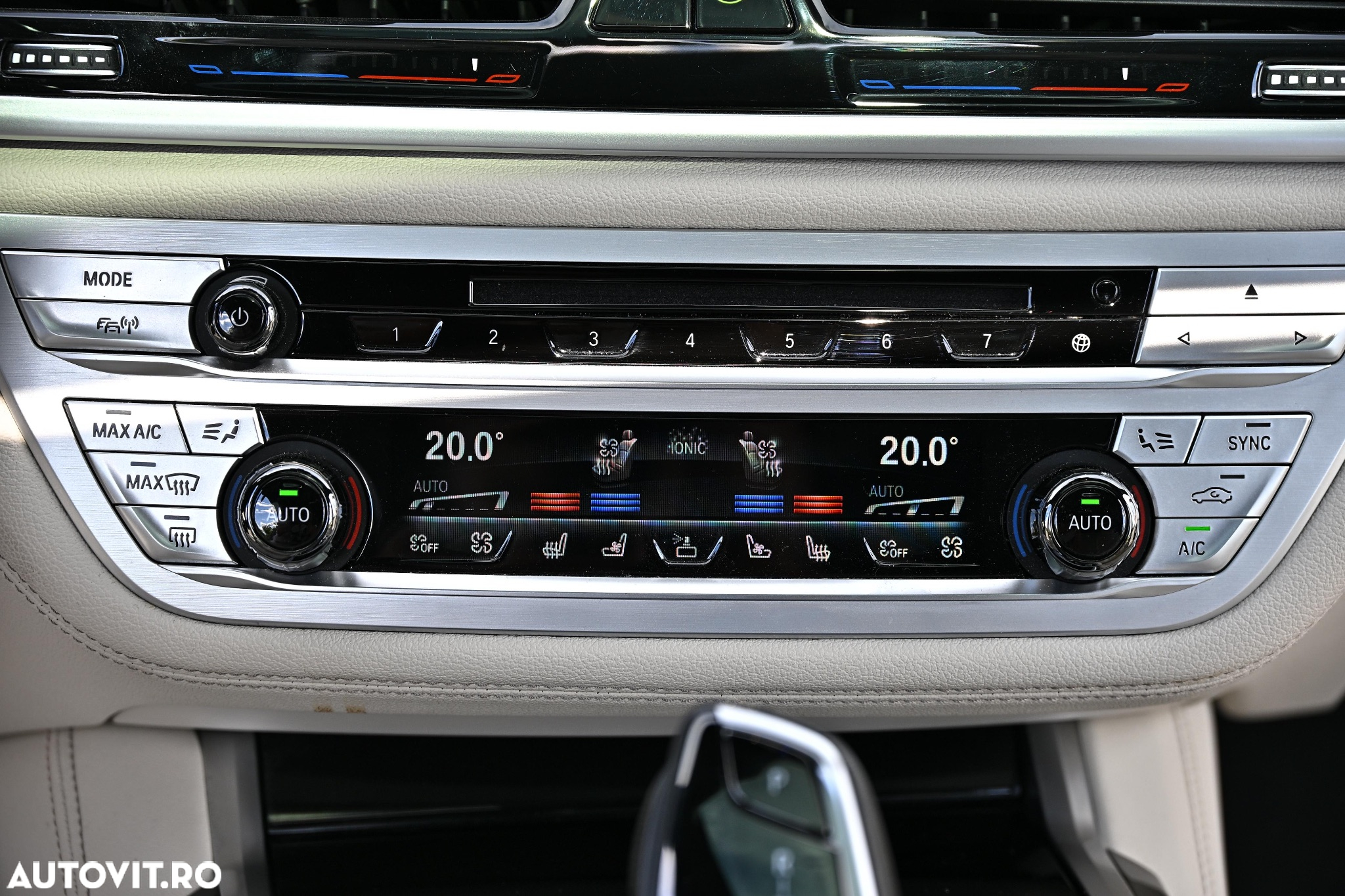 BMW Seria 7 750d xDrive - 14