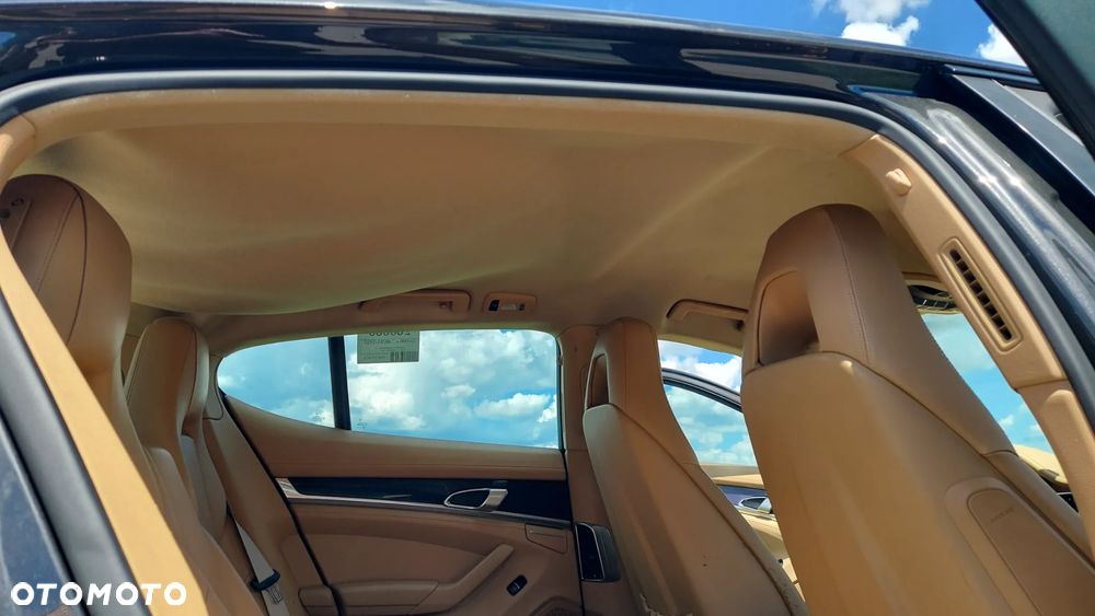 Porsche Panamera Standard - 15