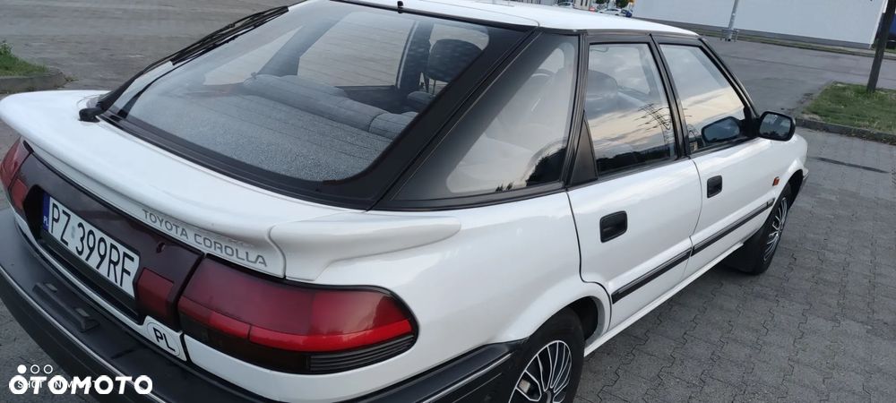 Toyota Corolla 1.3 XL - 6