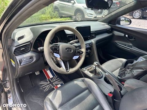 Hyundai Veloster 1.6 Turbo Matt Finish - 14