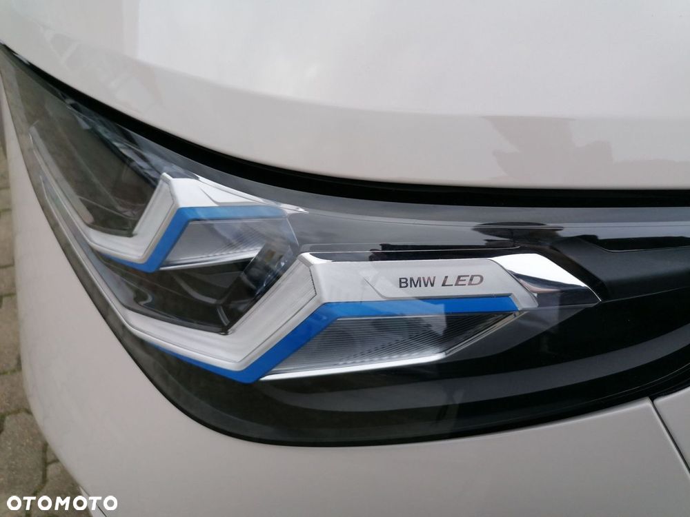 BMW X3 xDrive20d mHEV - 11