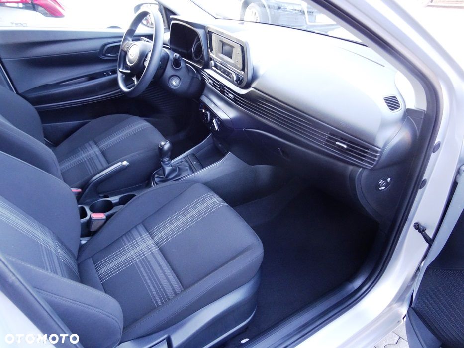 Hyundai i20 1.2 Pure - 10