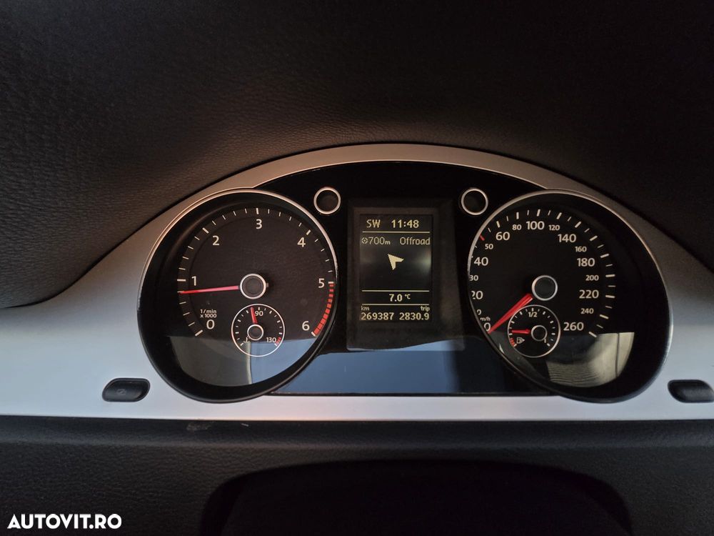 Volkswagen Passat 2.0 TDI DPF 4Motion Sportline - 12