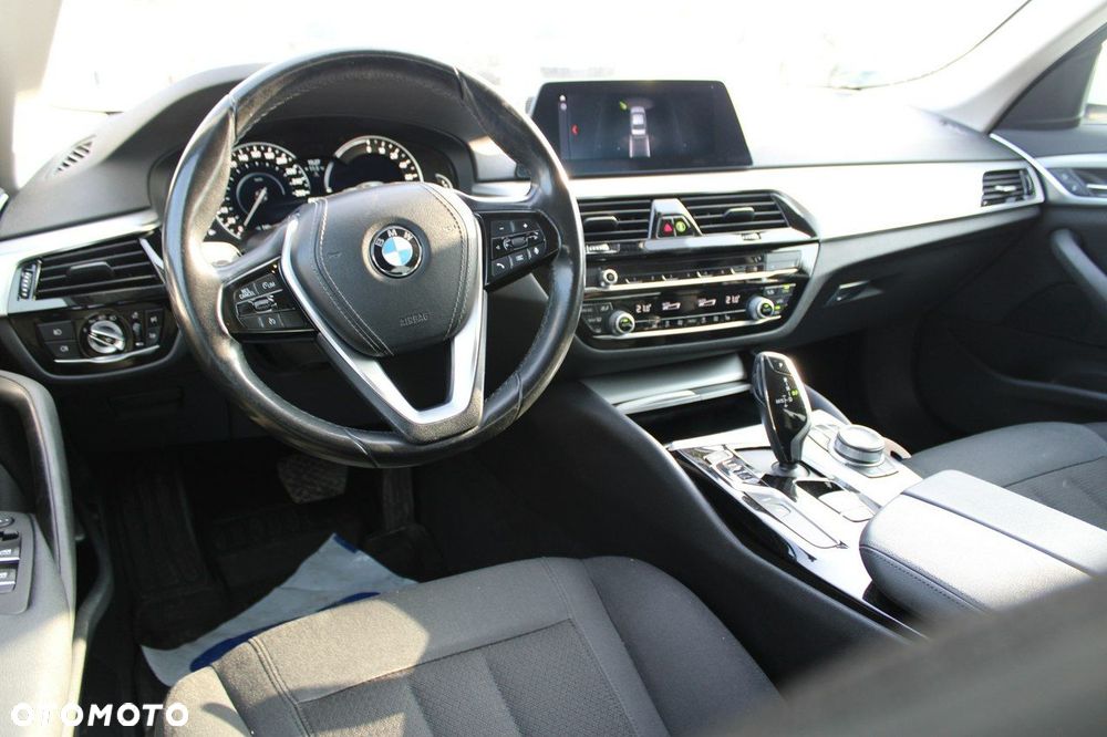 BMW Seria 5 - 16