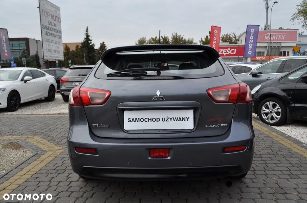 Mitsubishi Lancer 1.8 Inform LPG - 12