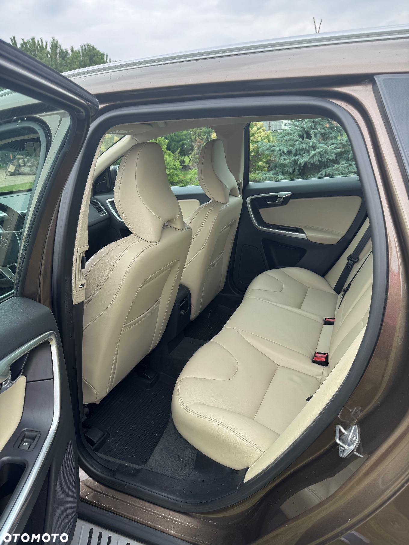 Volvo XC 60 - 8
