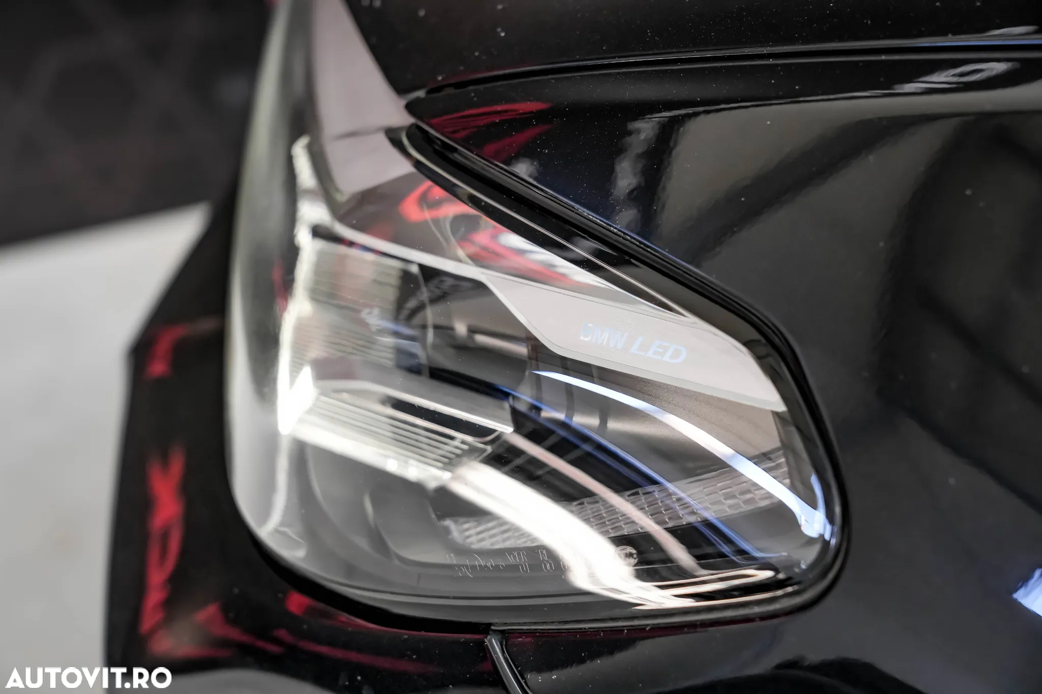 BMW Seria 5 520i Aut. M Sport Edition - 37