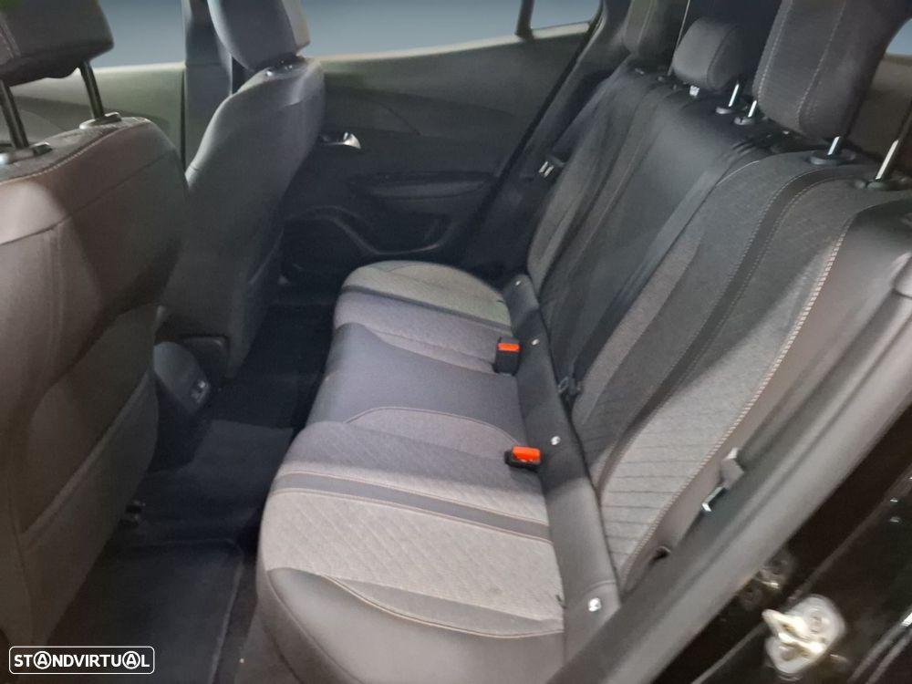 Peugeot 2008 1.2 Hybrid Allure e-DCS6 - 14