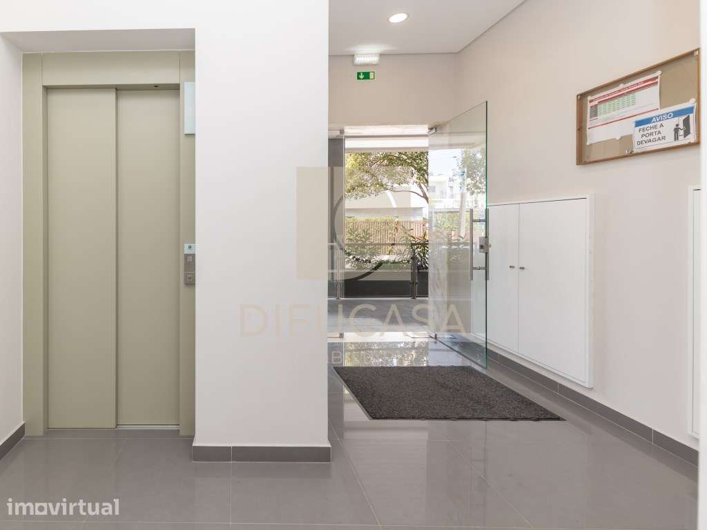 Apartamento T1 com arrecadação - Grande imagem: 3/27