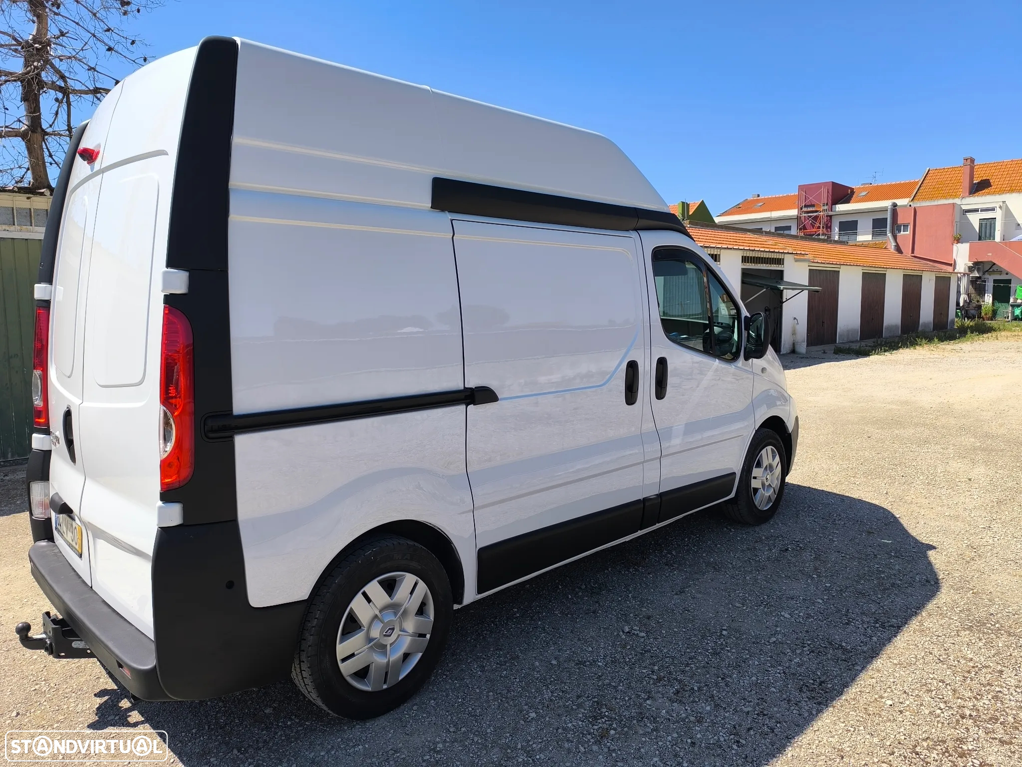 Renault Traffic 115 dci com motor frio - 6
