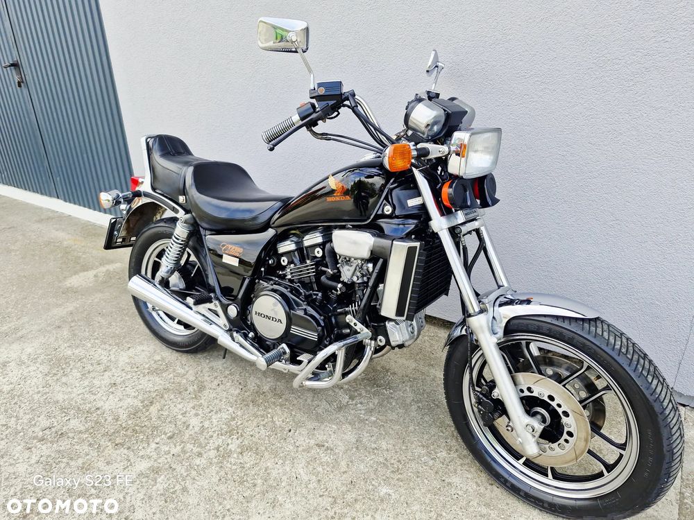 Honda VF - 29
