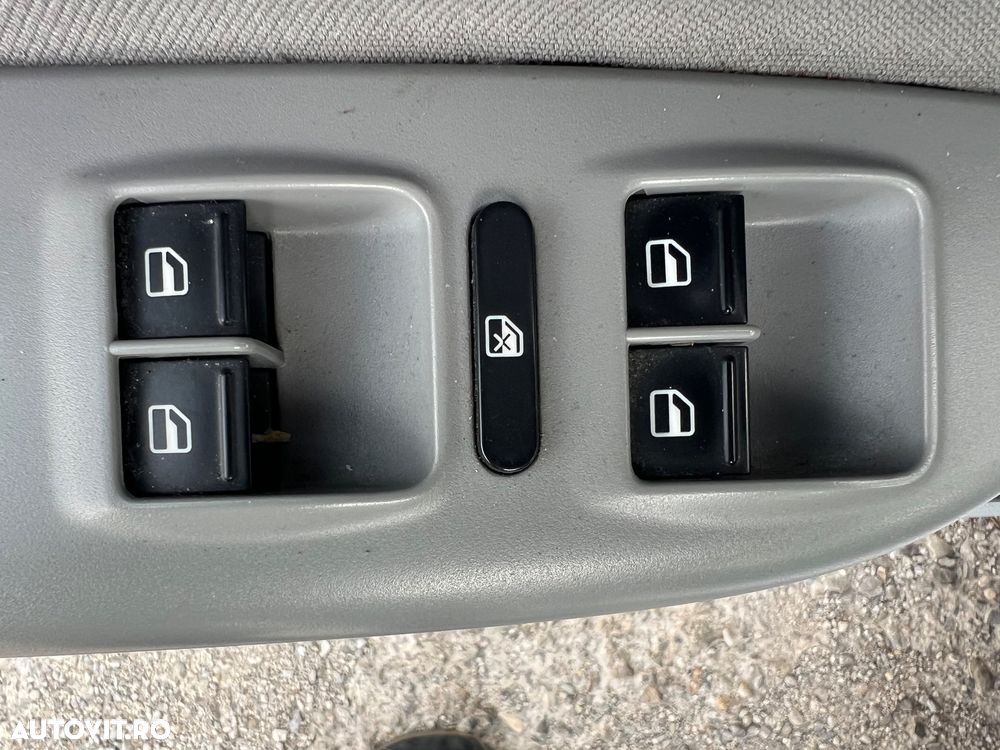 Skoda Octavia Combi 1.6 TDI DPF 4x4 Ambition - 14