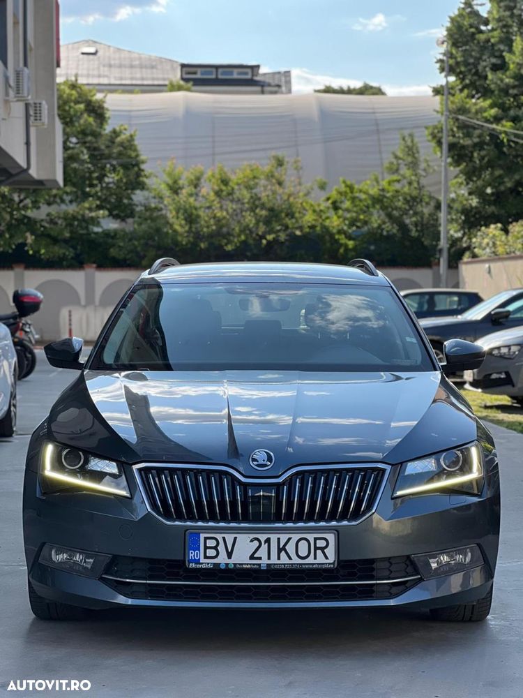 Skoda Superb 2.0 TDI DSG Style - 1