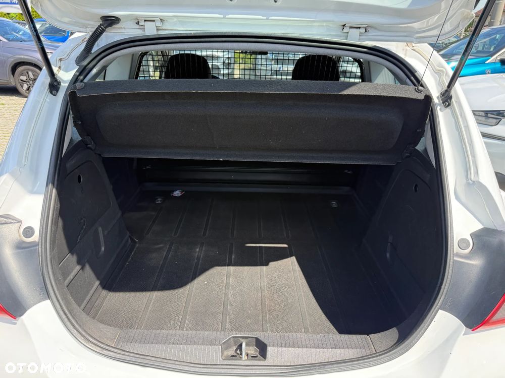Opel Corsa E Van - 9