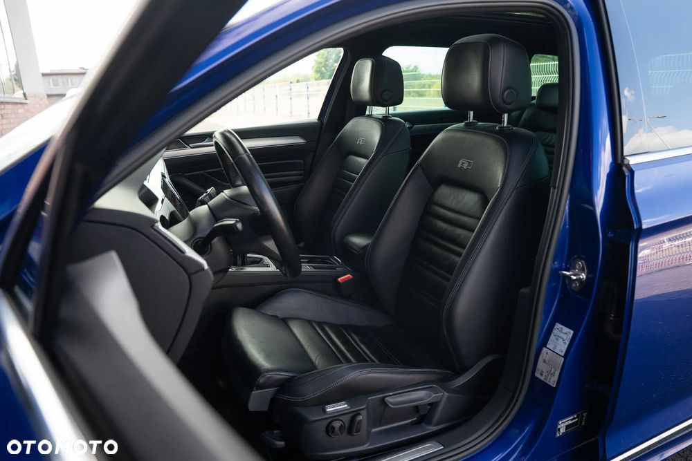 Volkswagen Passat 2.0 TDI SCR Highline - 25