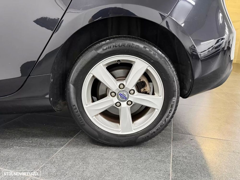 Volvo V40 - 23