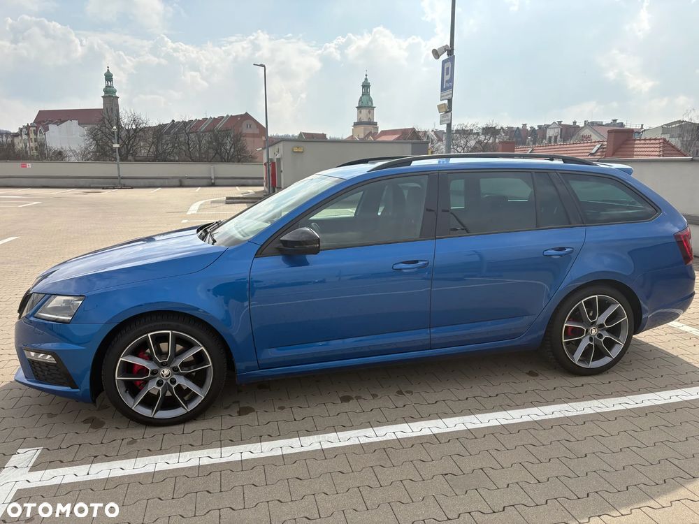 Skoda Octavia 2.0 TDI DSG RS - 5