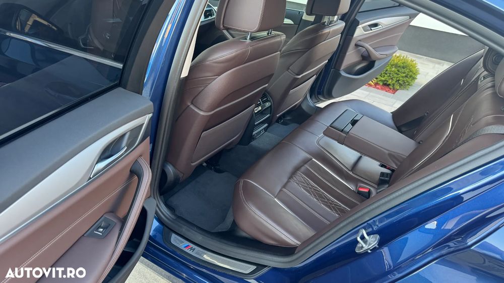 BMW Seria 5 530e Aut. M Sport Edition - 14