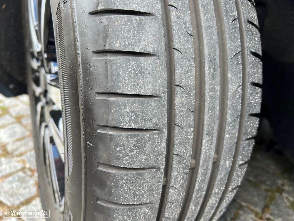 Volvo V40 Cross Country 1.5 T3 Plus Geartronic - 20